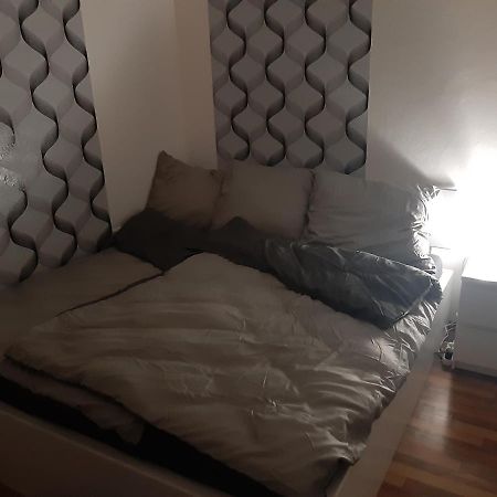 Prague Apartment In Most Near Golf Club, Aqua-Hipo-Autodrom In Мост Екстериор снимка